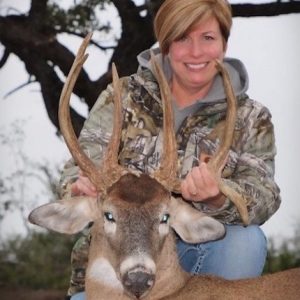 hunter woman | Hooville Ranch hunting and lodging