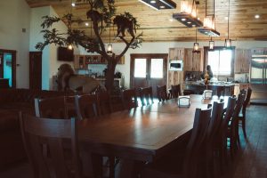 dining room table | Hooville Ranch hunting and lodging